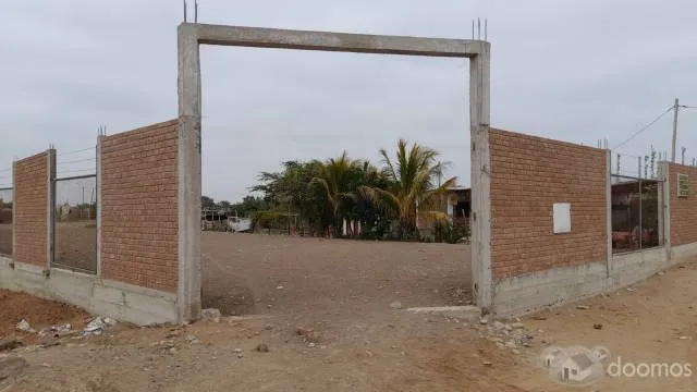VENDO PROYECTO DE TERRENO CERCADO CON PAREDES DE LADRILLO DE 1200mt2 en la granja carretera a ciudad de Dios. — foto 3