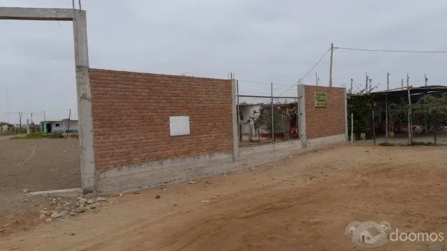 VENDO PROYECTO DE TERRENO CERCADO CON PAREDES DE LADRILLO DE 1200mt2 en la granja carretera a ciudad de Dios. — foto 7