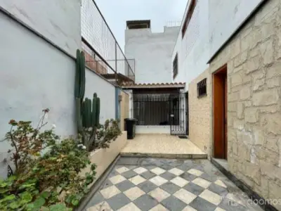 San Isidro, 258,000 Vendo casa de 3 pisos en condominio