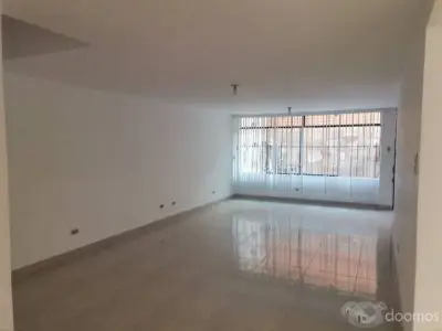 DEPARTAMENTO EN PRIMER PISO PORTADA DEL SOL DE LA MOLINA