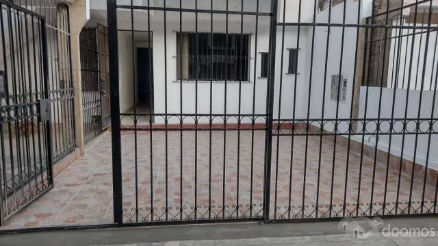 DEPARTAMENTO EN PRIMER PISO PORTADA DEL SOL DE LA MOLINA — foto 3