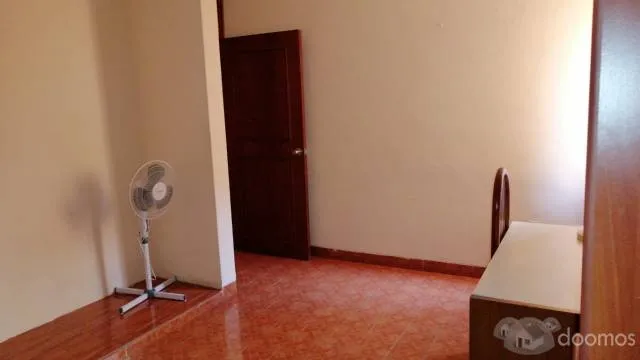 Alquilo amplia habitación en Urb. Miraflores, Piura — foto 6