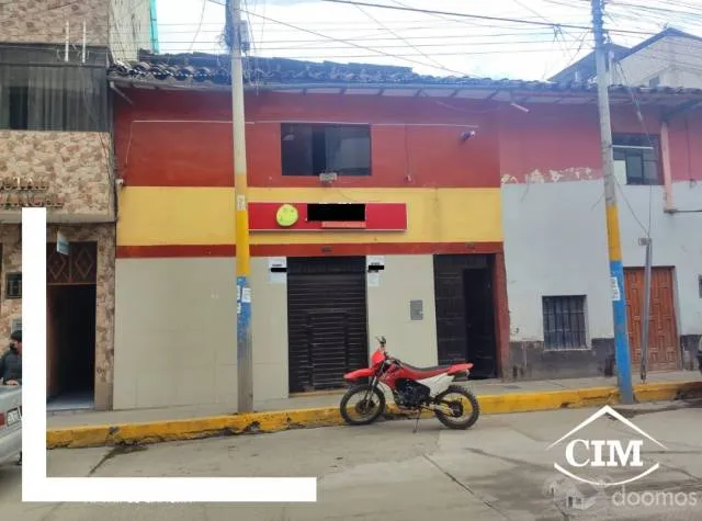 Se vende Local Comercial como Terreno de 389 m2 - 3