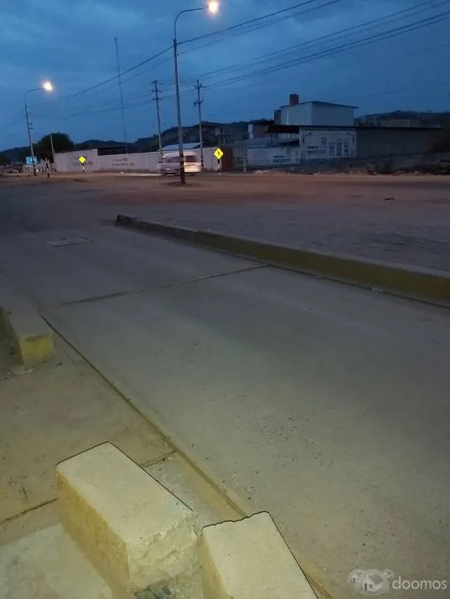 SE VENDE LOCAL COMERCIAL - 3