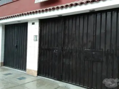 Departamento y local comercial en venta