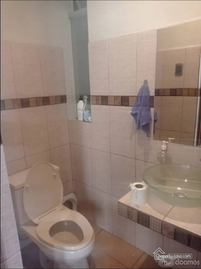Se vende Casa - Urb. Los Docentes - 4