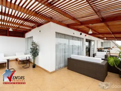 VENTA BELLO DEPARTAMENTO DUPLEX EN SURCO, CERCA A LA AV. BENAVIDES CON HIGUERETA