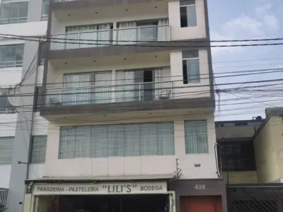 VENTA DE DEPARTAMENTO DE MONTERRICO