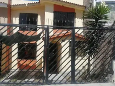 CASA URBANIZACION ALAMEDA SALAVERRY