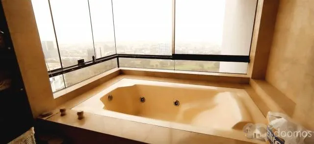 VENDO HERMOSO Y AMPLIO DEPARTAMENTO CON VISTA PANORÁMICA AL GOLF LOS INCAS — foto 10