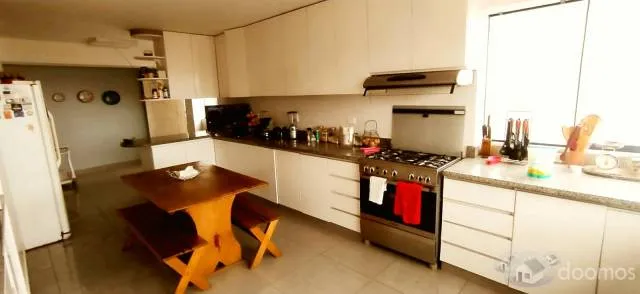 VENDO HERMOSO Y AMPLIO DEPARTAMENTO CON VISTA PANORÁMICA AL GOLF LOS INCAS — foto 11