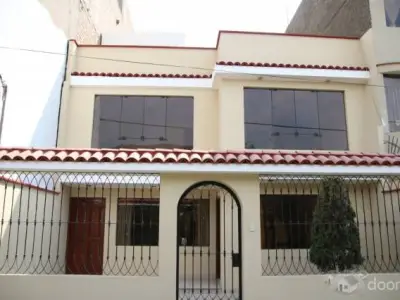????????? HERMOSA CASA DE TRES PISOS EN SANTA CLARA - CONDOMINIO EL REMANSO?????????