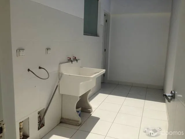 SAN BORJA SE VENDEN 2  HERMOSOS DEPARTAMENTOS 4to. PISO TIPO DUPLEX CODIGO KDV-755 — foto 8