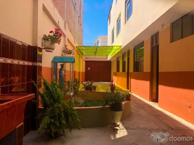 VENTA DE OCASION: CASA AMPLIA 2 PISOS (A 3 MIN. DEL CENTRO DE TACNA) — foto 2