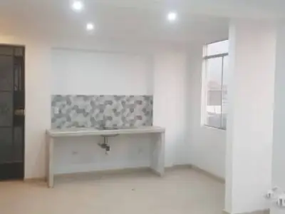 VENTA DE DEPARTAMENTO 5TO. PISO - URB. LUCYANA DE CARABAYLLO