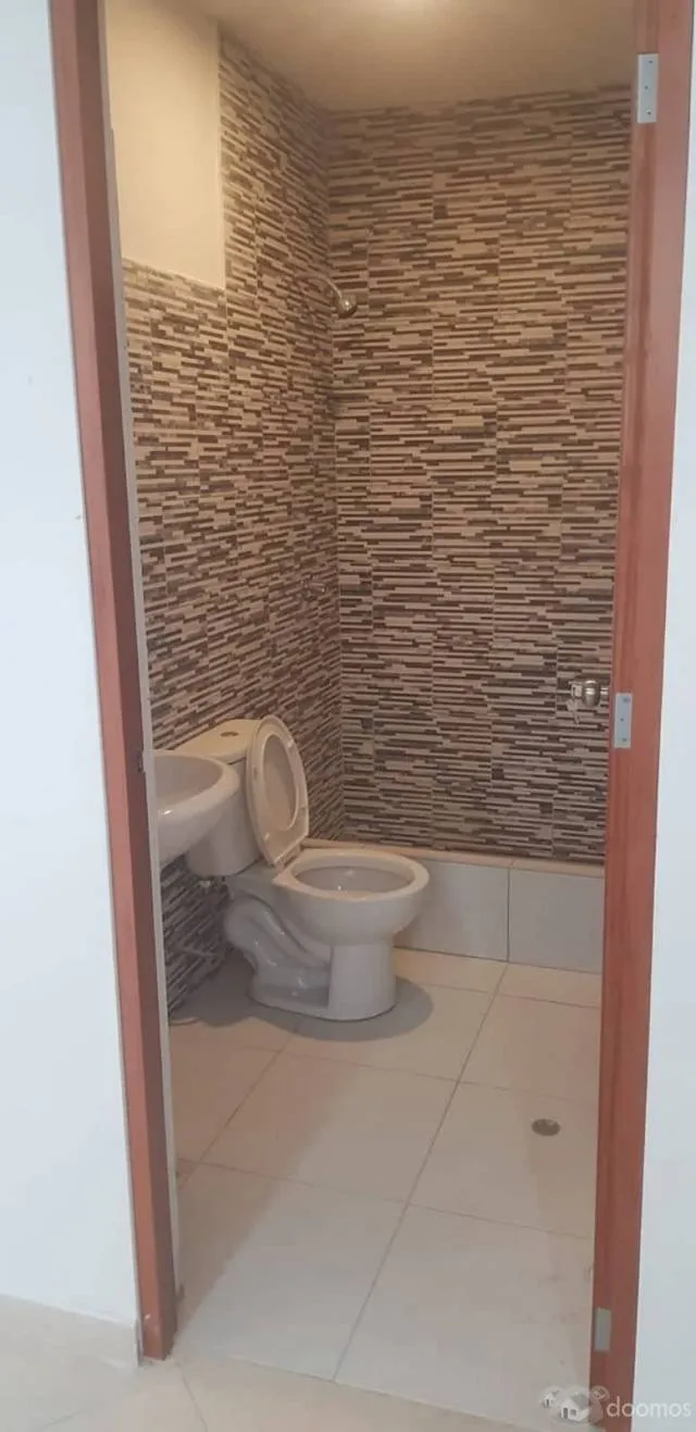 VENTA DE DEPARTAMENTO 5TO. PISO - URB. LUCYANA DE CARABAYLLO — foto 4