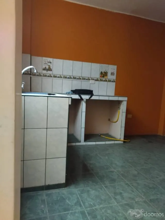 Vendo Casa Portales de Carabayllo en Material Noble de 1 Piso Techado , Pisos Enchapado todo acabado US $ 80,000 Negociable- celular 939627167 — foto 5