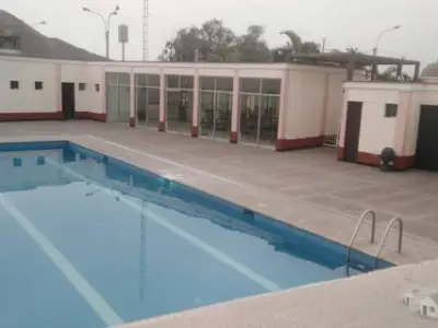 CASA DE ESTRENO - VILLA CLUB