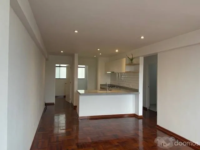 VENTA DE DEPARTAMENTO REMODELADO EN JESÚS MARÍA — foto 2