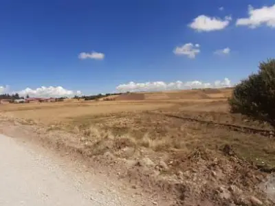 terreno en venta de 468 m² en chinchero cusco