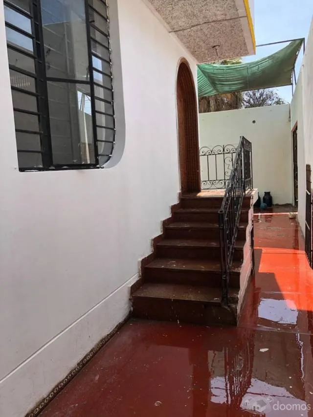 Alquilo amplia casa para vivienda o negocio - 5