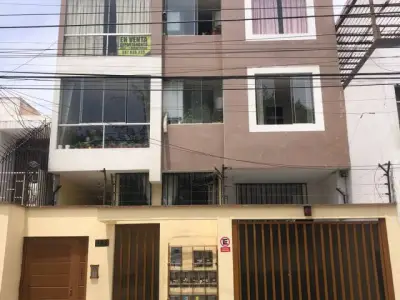 Vendo hermoso departamento en San Miguel, excelente precio, ubicación y distribución.