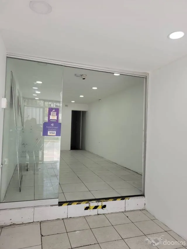 ALQUILER DE LOCAL COMERCIAL AVENIDA LOS CONSTRUCTORES 471 LA MOLINA. — foto 2
