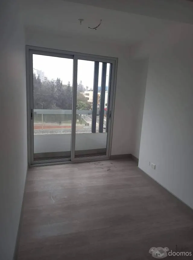 SE VENDE MODERNA OFICINA EN MIRAFLORES — foto 2