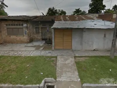 Vendo 50%  de acciones y derechos de una casa