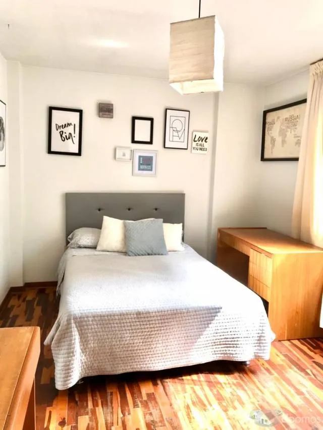 Vendo lindo y amplio departamento de 3 dormitorios en Surco, excelente zona, a media cuadra del Colegio Champagnat. — foto 5