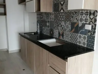 Departamento de estreno de 1 domitorio piso 14