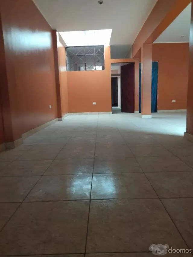OCASION: SE VENDE CASA UBICADA EN AVP LOS PORTALES DE CARABAYLLO (MOTIVO-VIAJE) — foto 6