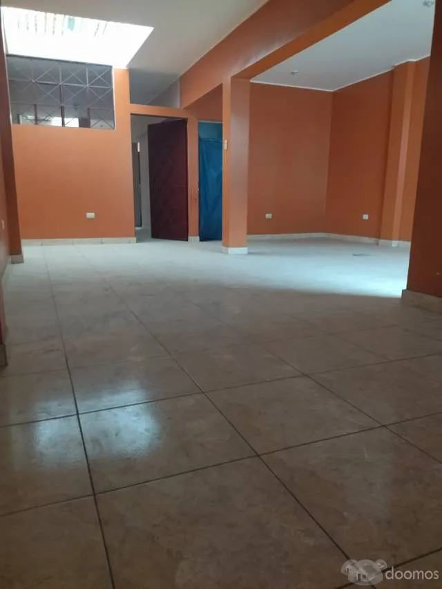 OCASION: SE VENDE CASA UBICADA EN AVP LOS PORTALES DE CARABAYLLO (MOTIVO-VIAJE) — foto 7