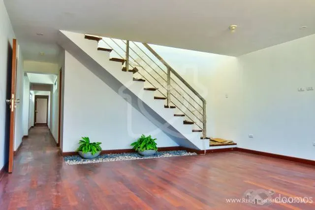 duplex en venta en surco — foto 2