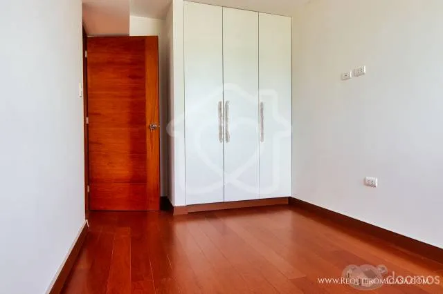 Duplex con piscina en venta en Surco - entrega inmediata — foto 8