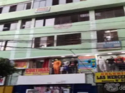 VENTA DE LOCAL COMERCIAL - GAMARRA.