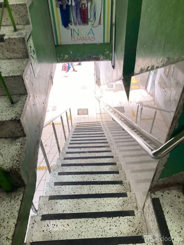 VENTA DE LOCAL COMERCIAL - GAMARRA. — foto 3