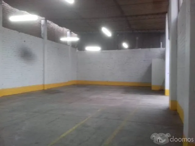 Alquilo Local Industrial en Interior, en San Martin de Porres - 1