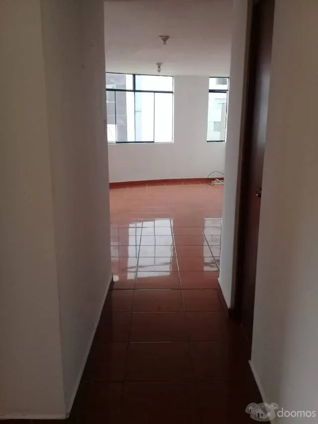 ALQUILO DEPARTAMENTO DE 3 DORMITORIOS 2 BAÑOS COMPLETOS URB. PUERTA PRO LOS OLIVOS — foto 4