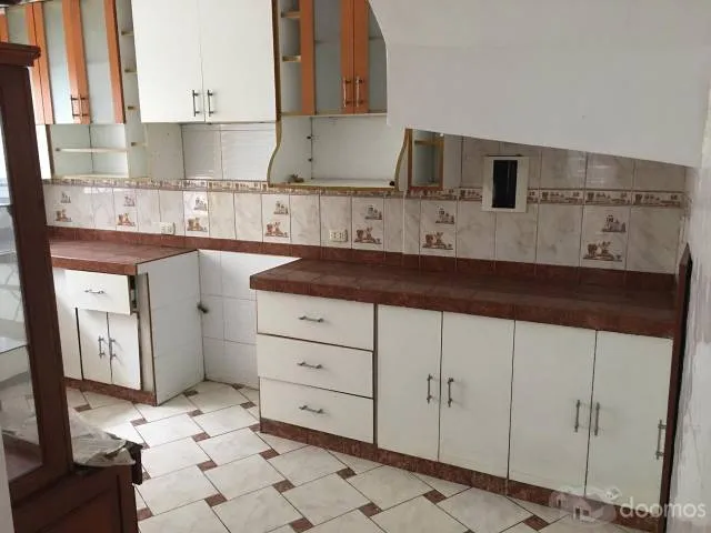 ALQUILER DE CASA DE 2 PISOS - COMAS - 3