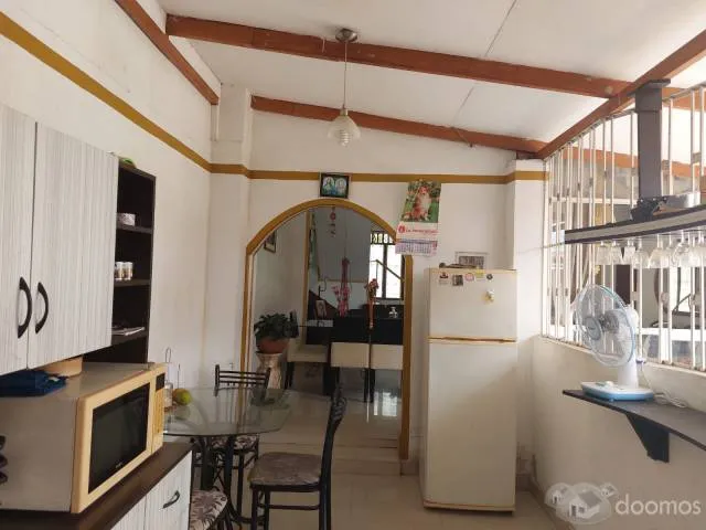 Casa en venta de 3 pisos en Tarapoto – San Martín  / Socorro Saldaña 9.4.2..0.3.3..4.8.2 — foto 7