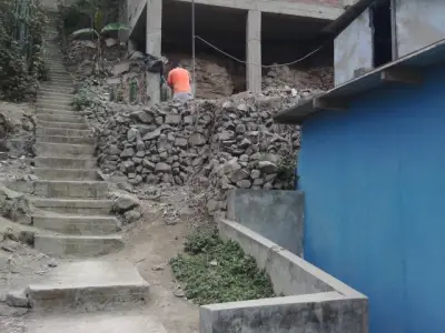 VENDO TERRENO
