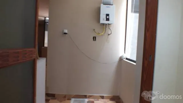 ALQUILER - VENTA DE EXCELENTE DEPARTAMENTO EN 3ER PISO A Pocos Metros Del OVALO CANTA CALLAO, Y MUY CERCA DEL ÓVALO HUANDOY. — foto 6