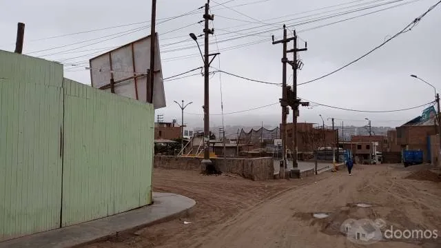 AMPLIO TERRENO DE 438 M2 FRENTE A CANCHA DE FOOTBALL Y CERCA A TIENDA UNO DE ZAPALLAL EN PUENTE PIEDRA — foto 4