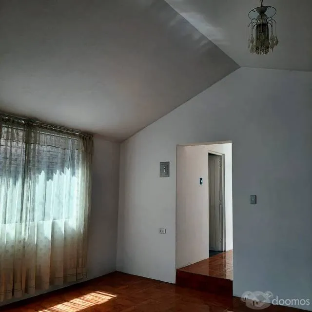 Departamento con amplios espacios para uso de vivienda y/o oficina — foto 2