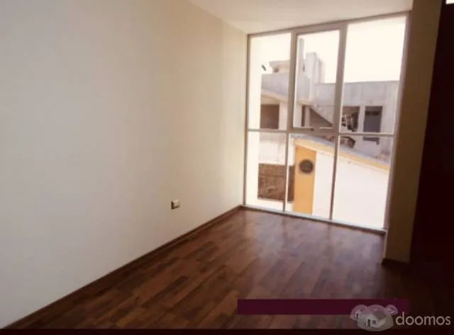 Casa en Venta Urb. El Gallito - 7
