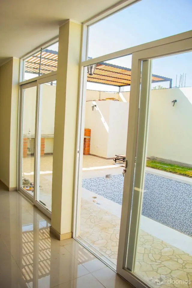 ???? Espectacular Casa con arquitectura totalmente Moderna ???? Para los amantes de la exclusividad. — foto 2