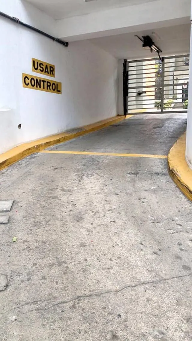 Venta de estacionamiento a 2 cuadras del parque kennedy — foto 5