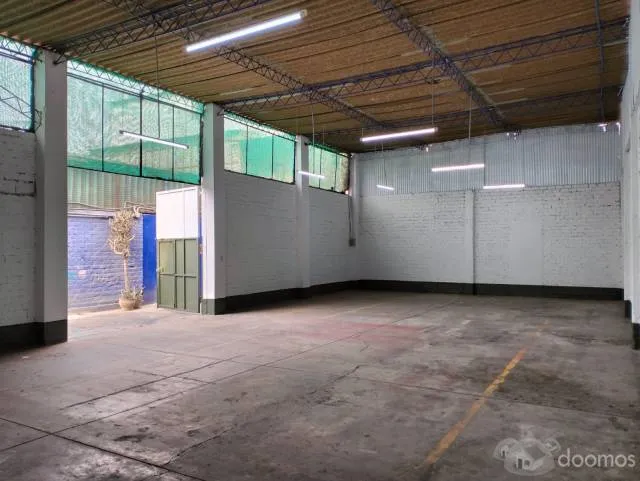 SE ALQUILA LOCAL INDUSTRIAL EN INTERIOR EN SAN MARTIN DE PORRES — foto 6
