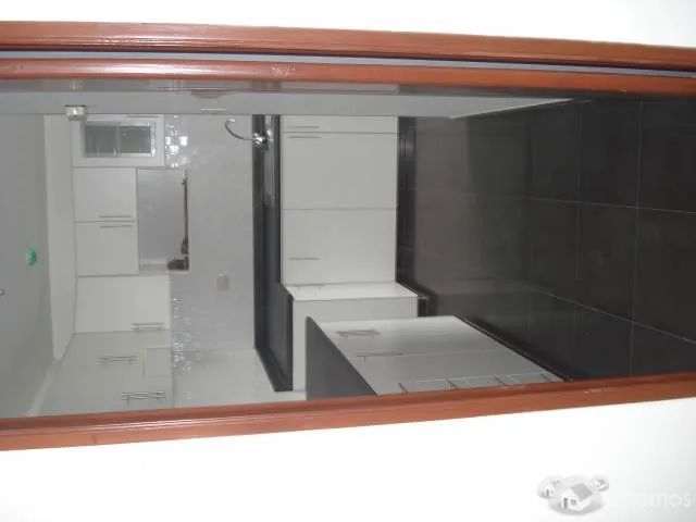 ALQUILO DEPARTAMENTO 93M2 FRENTE A UN PARQUE SURQUILLO,  03 DORMITORIOS, CUARTO Y BAÑO DE SERVICIO, COCHERA, CRUCE VILLARAN CON MARSANO- URB LOS SAUCES — foto 2